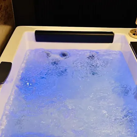 아파트 Luxury Loft Sweet House